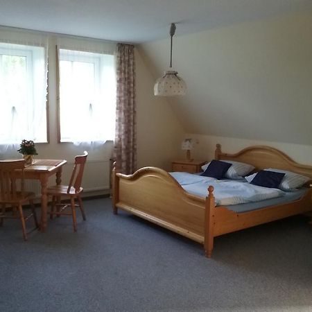Gastezimmer - Campingplatz Am Muhlenbach Soltau Exterior foto